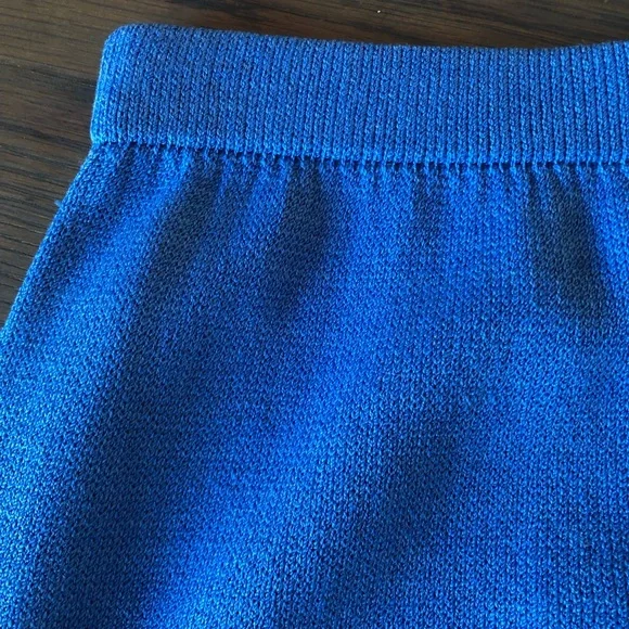 St. John Knit Blue Pencil Skirt Evening Collection Size 2 - Picture 3 of 9